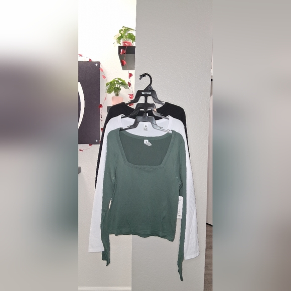 90 Degree By Reflex 3PKRibbed Seamless Crew,Scoop and Square Neck Long SleeveTop - Picture 5 of 10